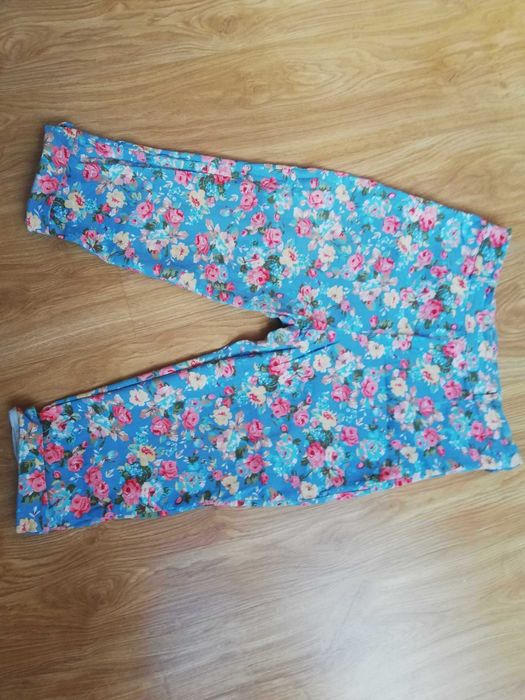 spodenki w kwiaty Lindy Bap r 38