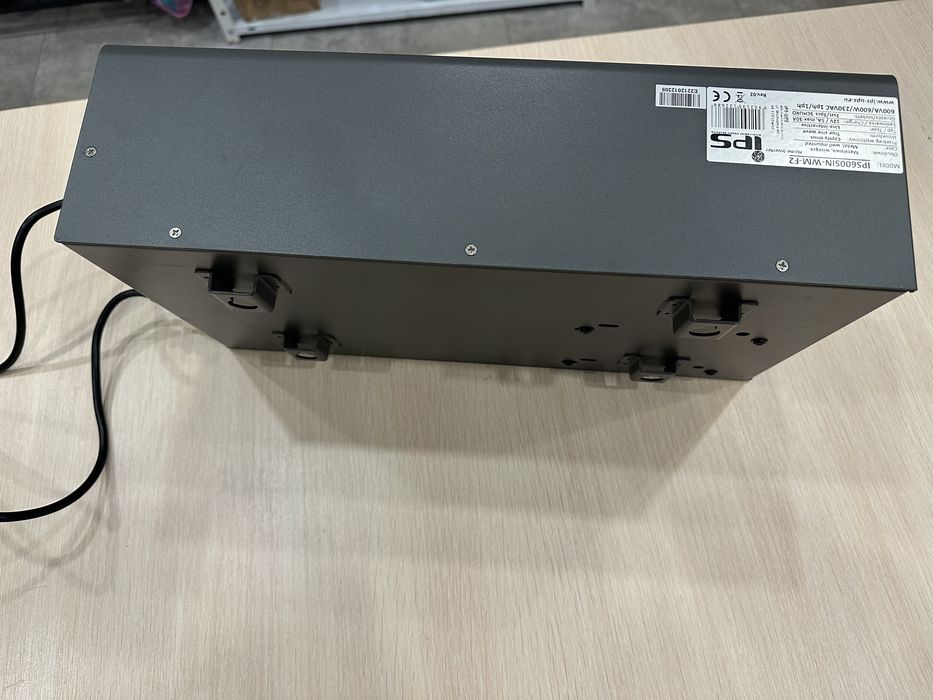 Інвертор напруги  IPS 600-SIN-WM 230VAC 600VA/600W
