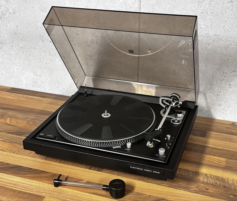 Gramofon Dual 704 z wkladka shure M75 Type D i szczotką antystatyczną