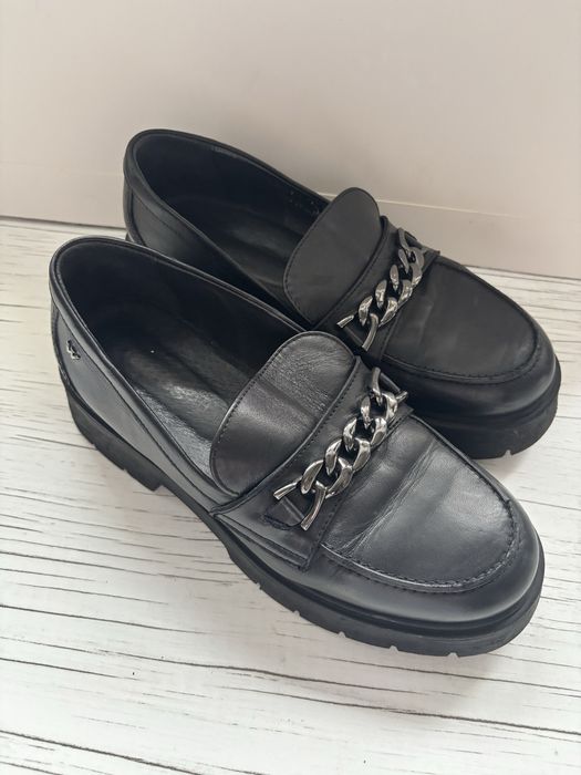Czarne skórzane buty Wojas rozmiar 37