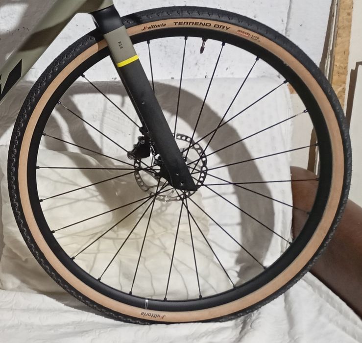 Pneu : vittoria terreno dry