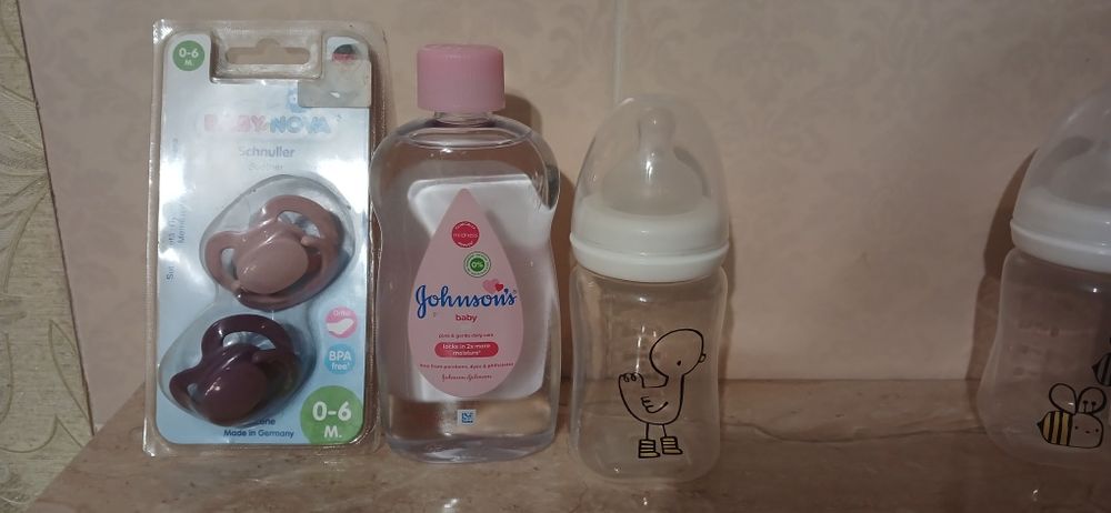 Продам два набори по догляду за немовлятами