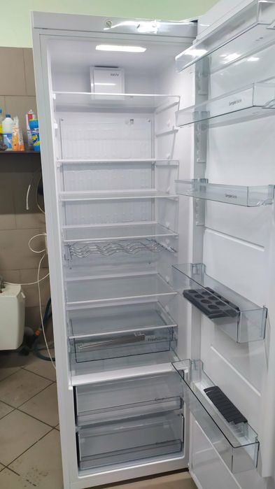 Холодильник 185см БиоФреш.