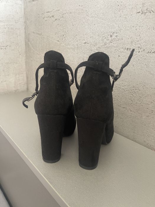 Туфлі для справжньоі леді