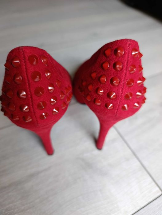 Czerwone Szpilki Deichmann