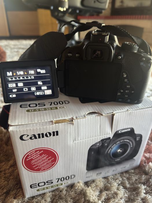 Eos. Canon. 700D
