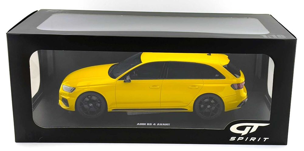 Масштабна модель автомобіля 1/18 Audi RS4 Avant yellow GT Spirit