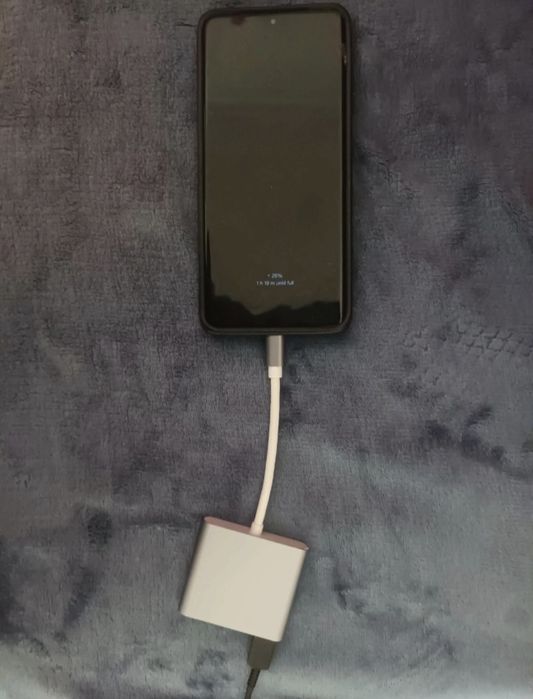 Hub USB-C compatível com HDMI 4K, USB 3.0 e USB-C com suporte para car