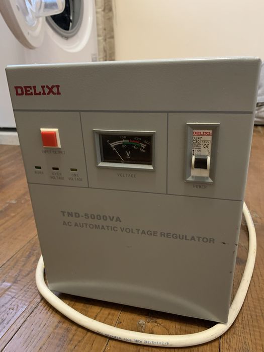 Стабілізатор напруги сервопривідний TND-5000