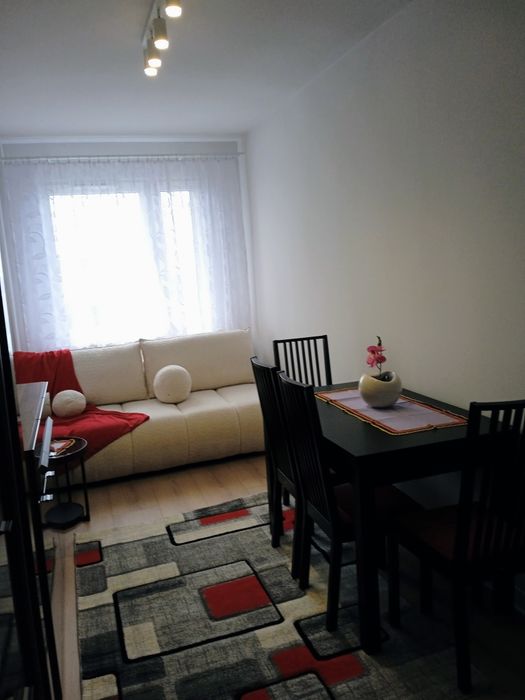 Sprzedam 3 pokoje z aneksem kuchennym  50m2