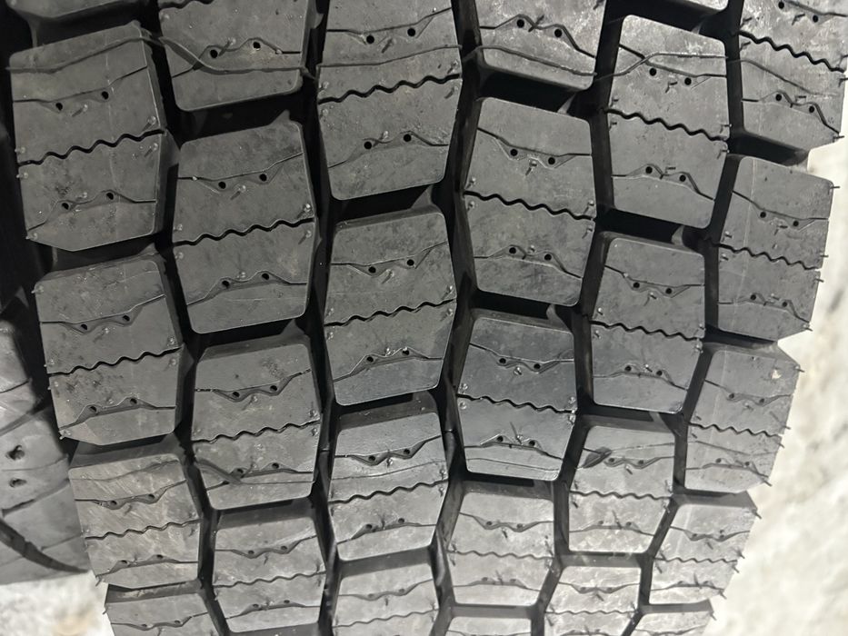 шина вантажна нова 295/80R22,5 Michelin Multiway XDE (1 шт.)