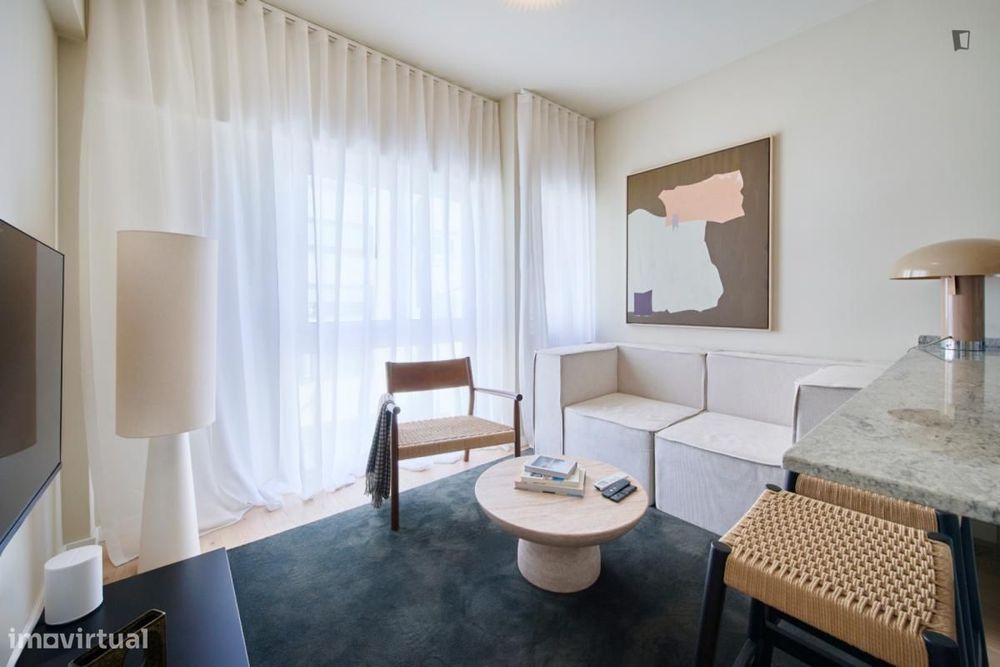 Apartamento com 1 quartos - localizado em São Sebastião Lisbon