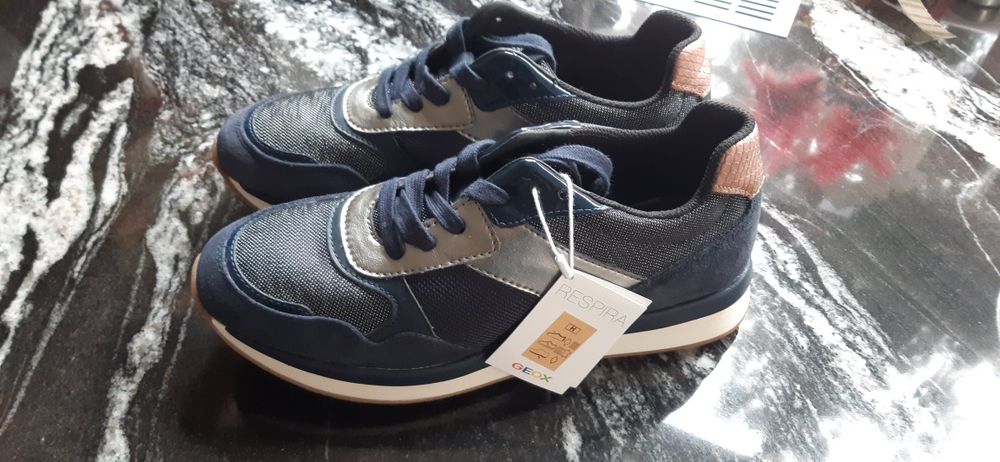 NOWE Piękne sneakersy Geox Respira rozm. 38 granat/srebro