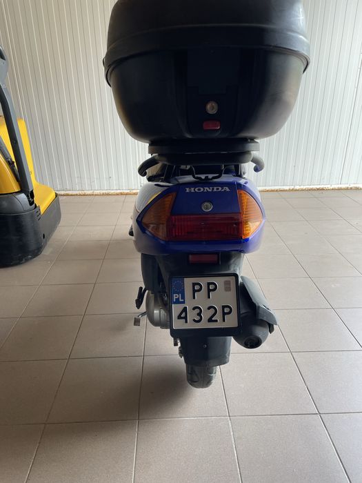 Honda Lead 100 cm