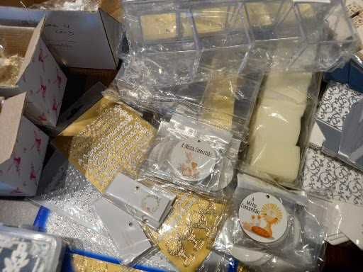 Vendo material p/ lembranças e bricolage