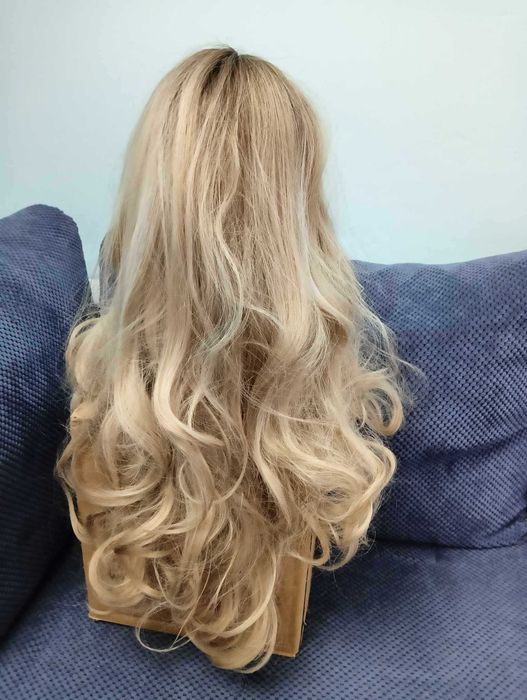 Peruka syntetyczna blond ombre 65cm