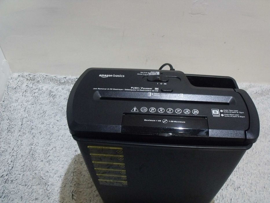 Amazon Niszczarka do dokumentów papieru CD, 7-8 arkuszy, czarna