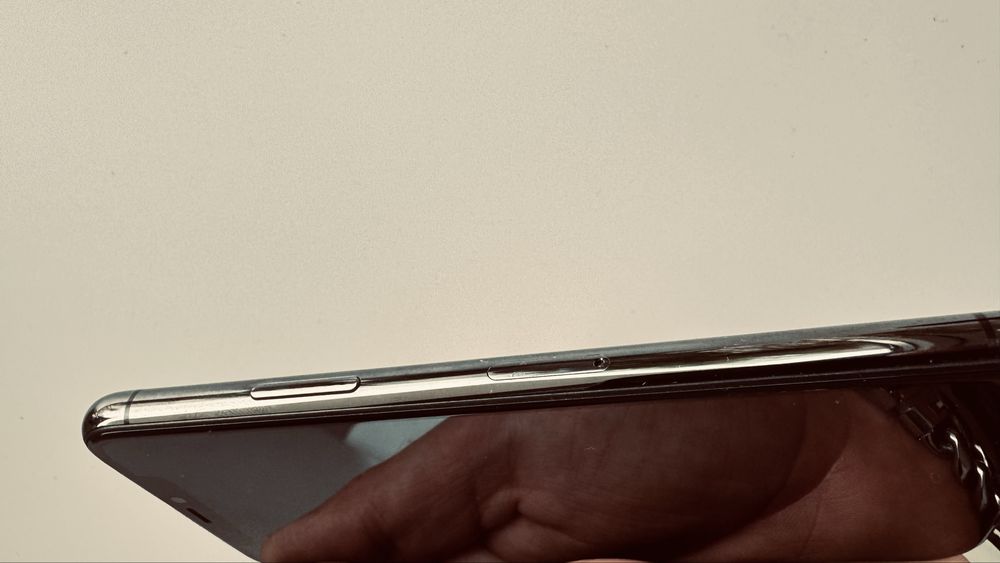 iphone 11 pro dark grey