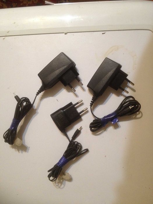 Зарядки до телефона Нокіа 5В, 150мА, 880мА.