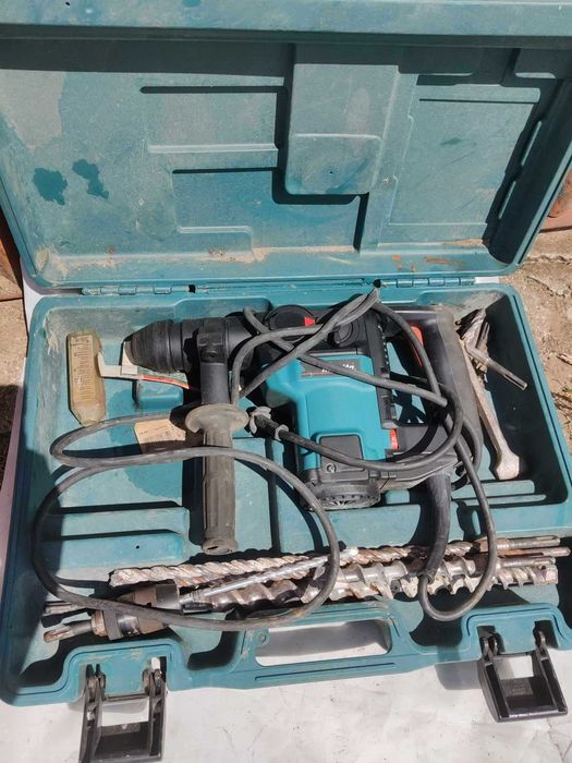 Młot udarowy Makita HR3000C 850W