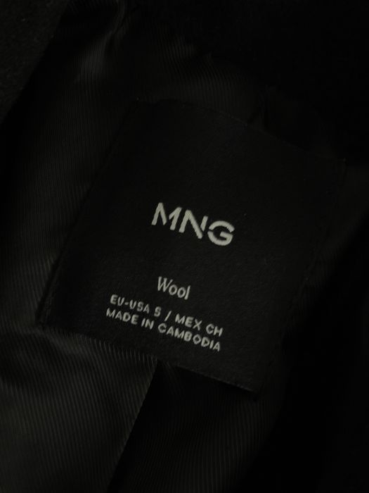 Пальто  Mango  Пальто класичне