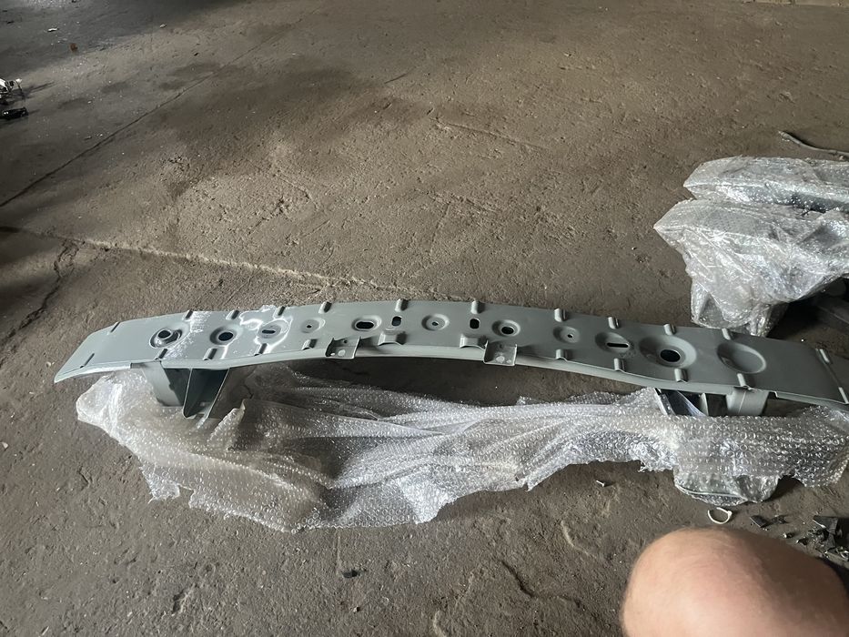 Продам усилитель передний мазда сх50