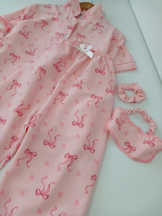 Нова піжама з аксесуарами