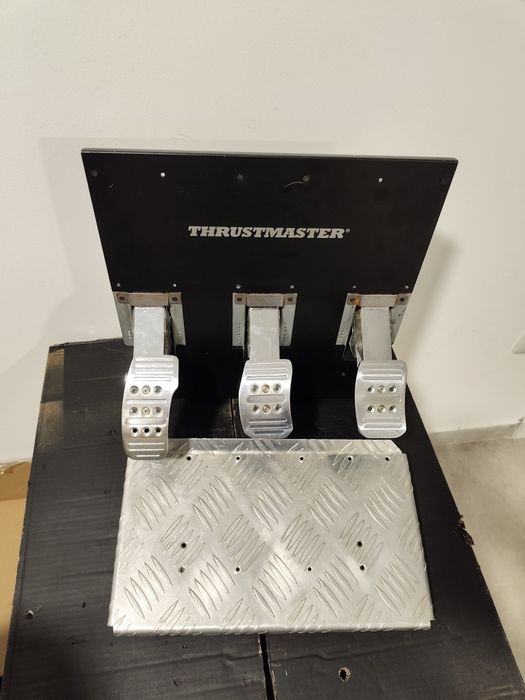 Pedais T500rs Thrustmaster com potenciómetro 12 bits
