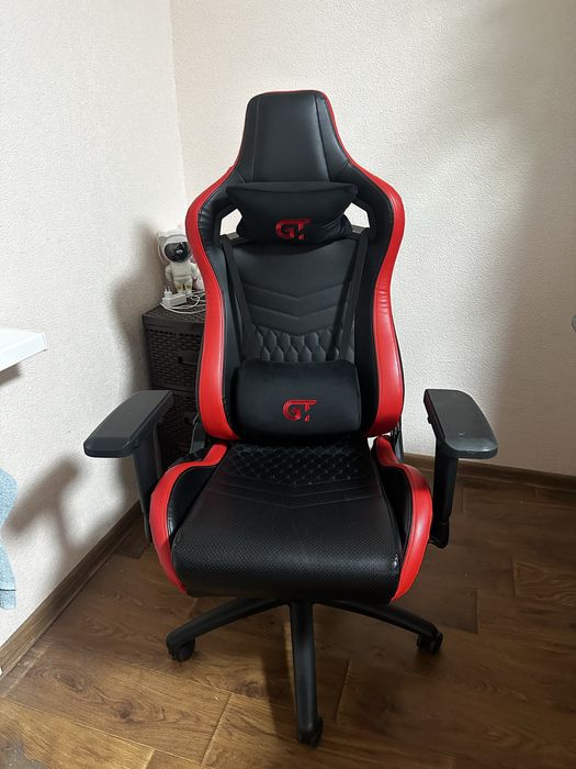 Геймерське крісло GT Racer X-0718
