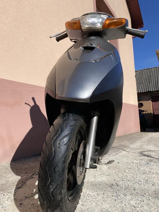 Suzuki lets 2 бабочка ,скутер з японії