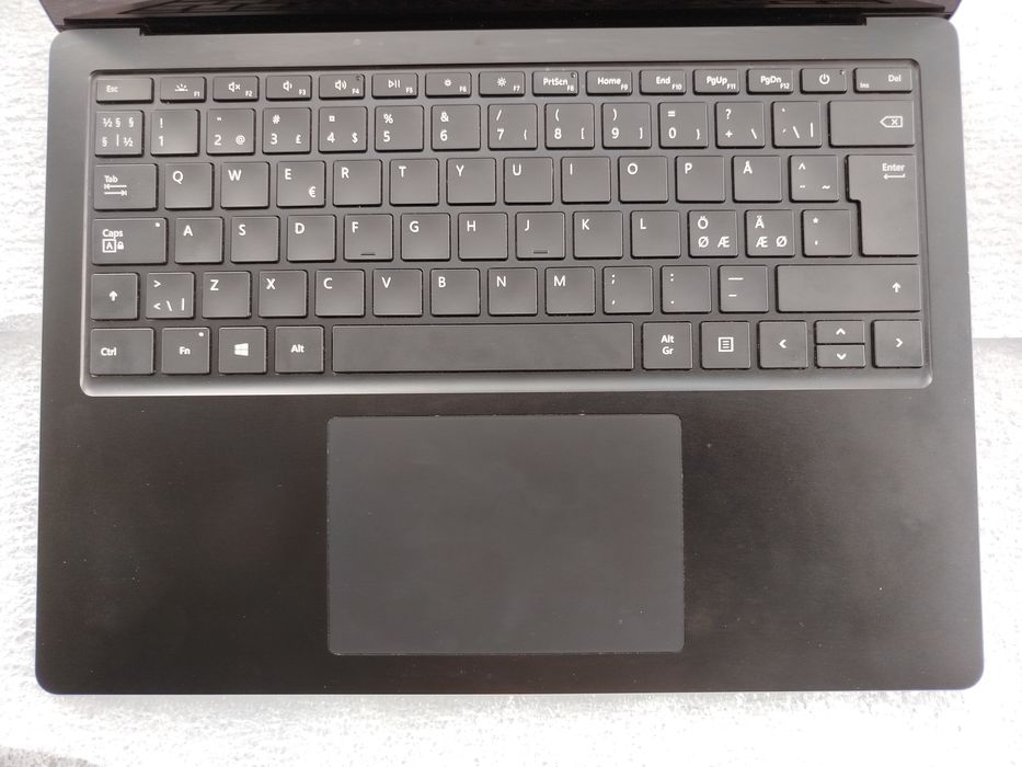 Surface laptop 3 i5 10gen 13.5in 2k IPS