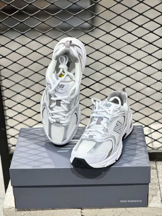 New Balance NB MR530 AD Srebrny r.38.5