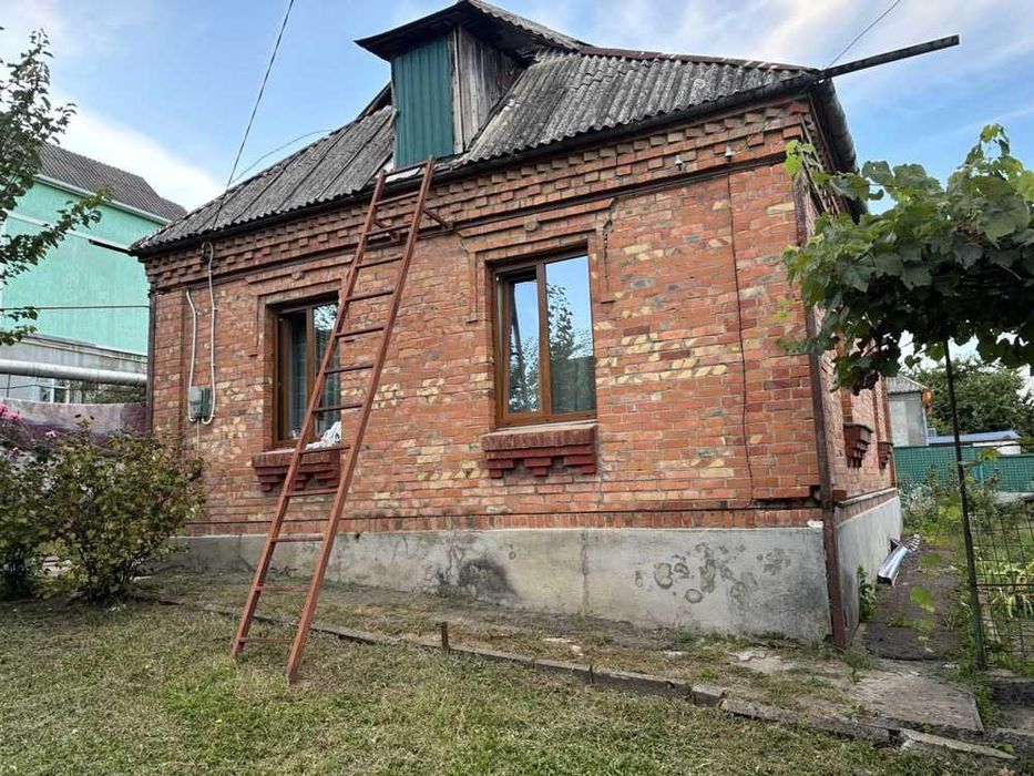 БУДИНОК  Дубово — 5 соток землі