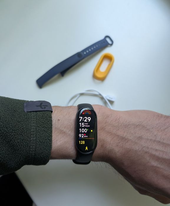 Xiaomi band 10 с дополнительным чехлом и ремешок