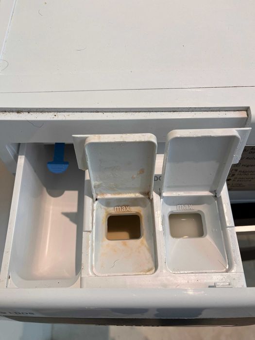 Serie 6 Máquina de Lavar Roupa, Carga Frontal 10 kg 1400 rpm