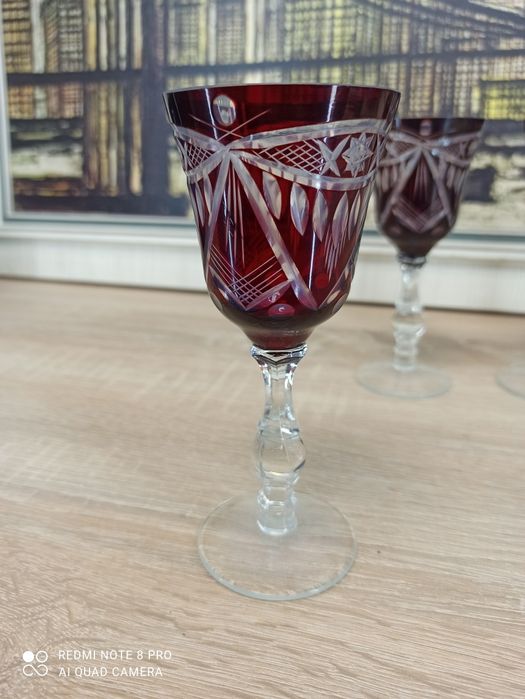 Komplet kryształowych kieliszków – rubinowe, ręcznie szlifowane