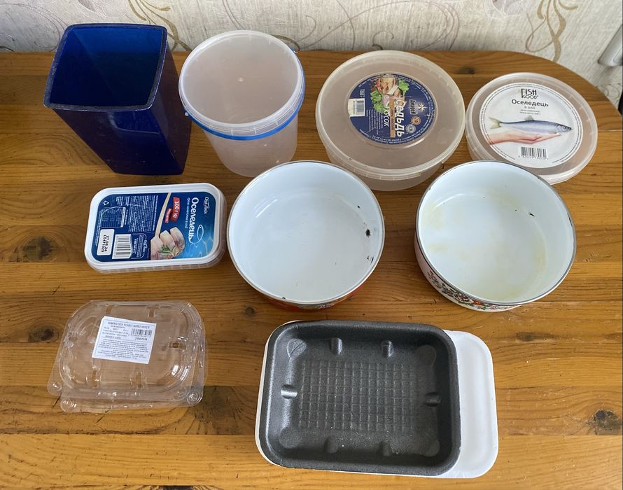 Отдам даром судочки, лоточки, пластиковая тара