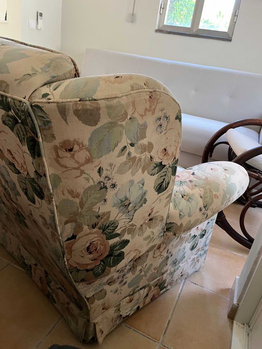 Dois belos cadeirões de estilo inglês!