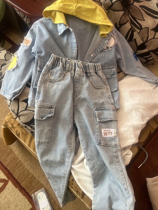 Куртка та джинки