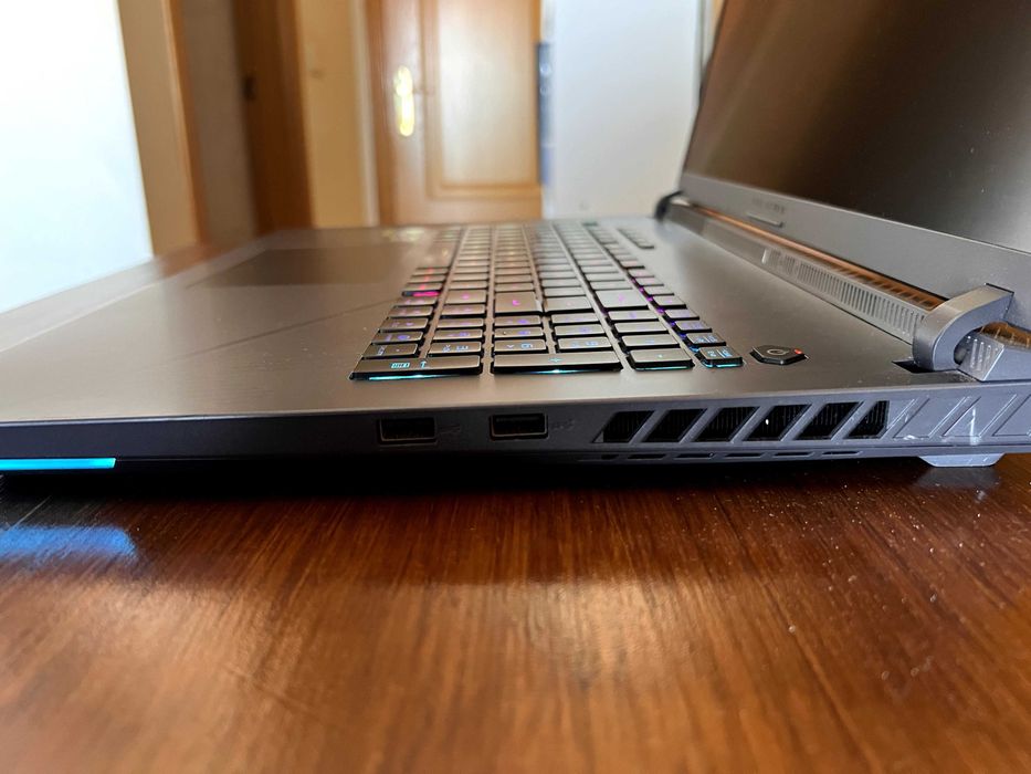 ASUS ROG Strix G18 | i9-14900HX | RTX 4070 | 32GB RAM | 1TB SSD | Como novo