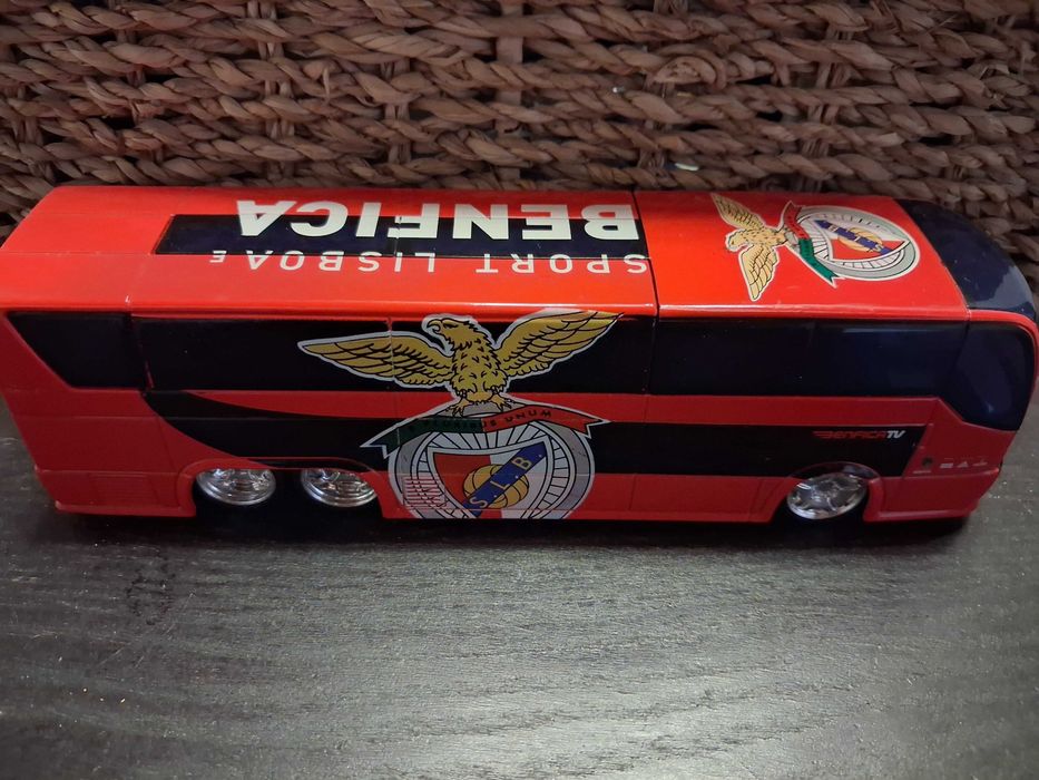 Autocarro Sport Lisboa e Benfica