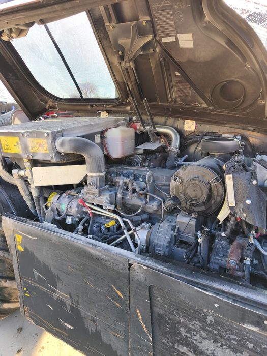 Ładowarka teleskopowa CASE 742