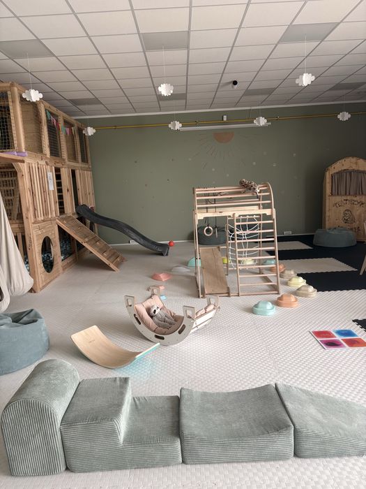 Wyposażenie sensorycznej sali zabaw montessori