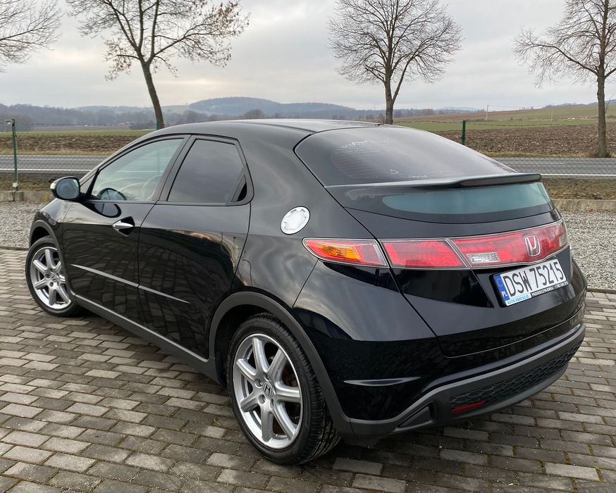 Honda Civic UFO benzyna niski przebieg zadbany