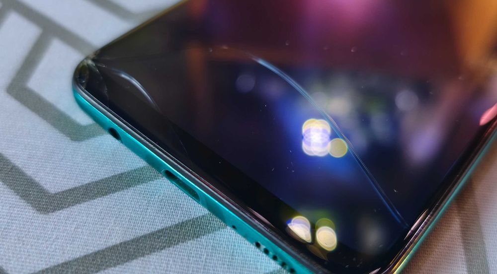 Samsungi dwa modele A30s i J7/6 i Xiaomi Redmi 5 uszkodzony