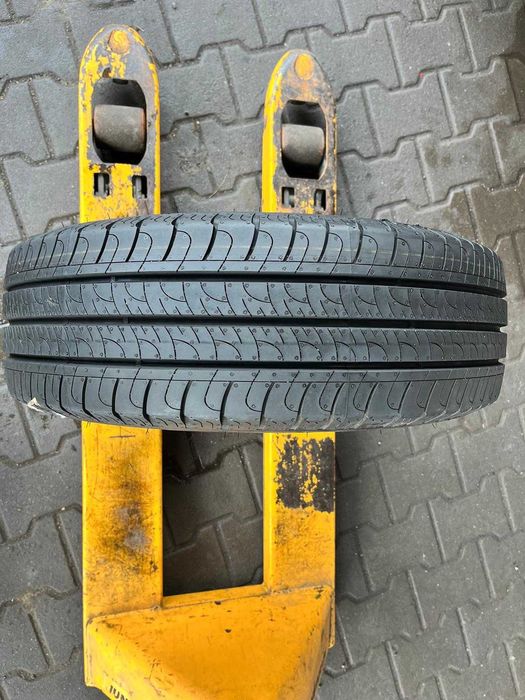 DEMO Opona Goodyear Efficient Grip Cargo 205/65R16C #8033