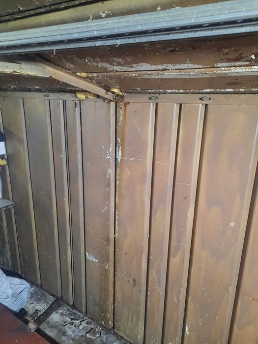 Гараж Без МІСЦЯ.