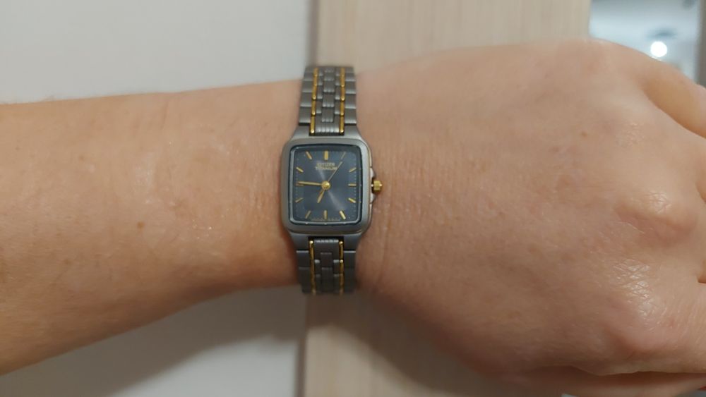 Zegarek damski Citizen Titanium limited edition