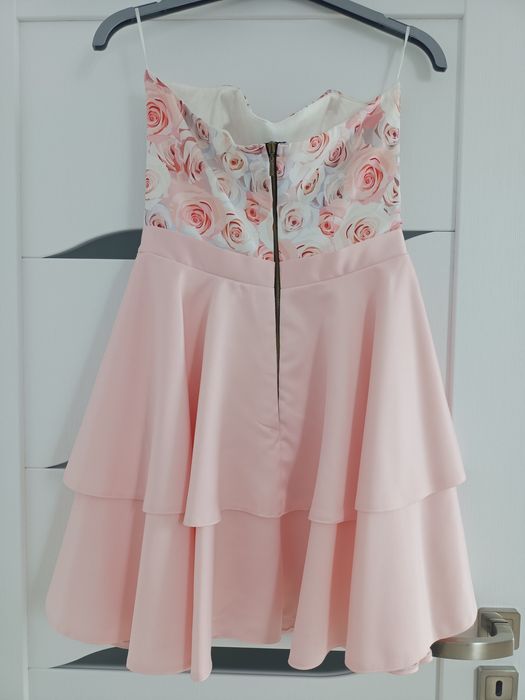 Sukienka gorsetowa