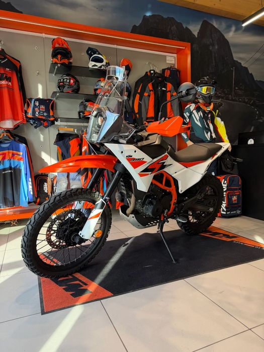 KTM